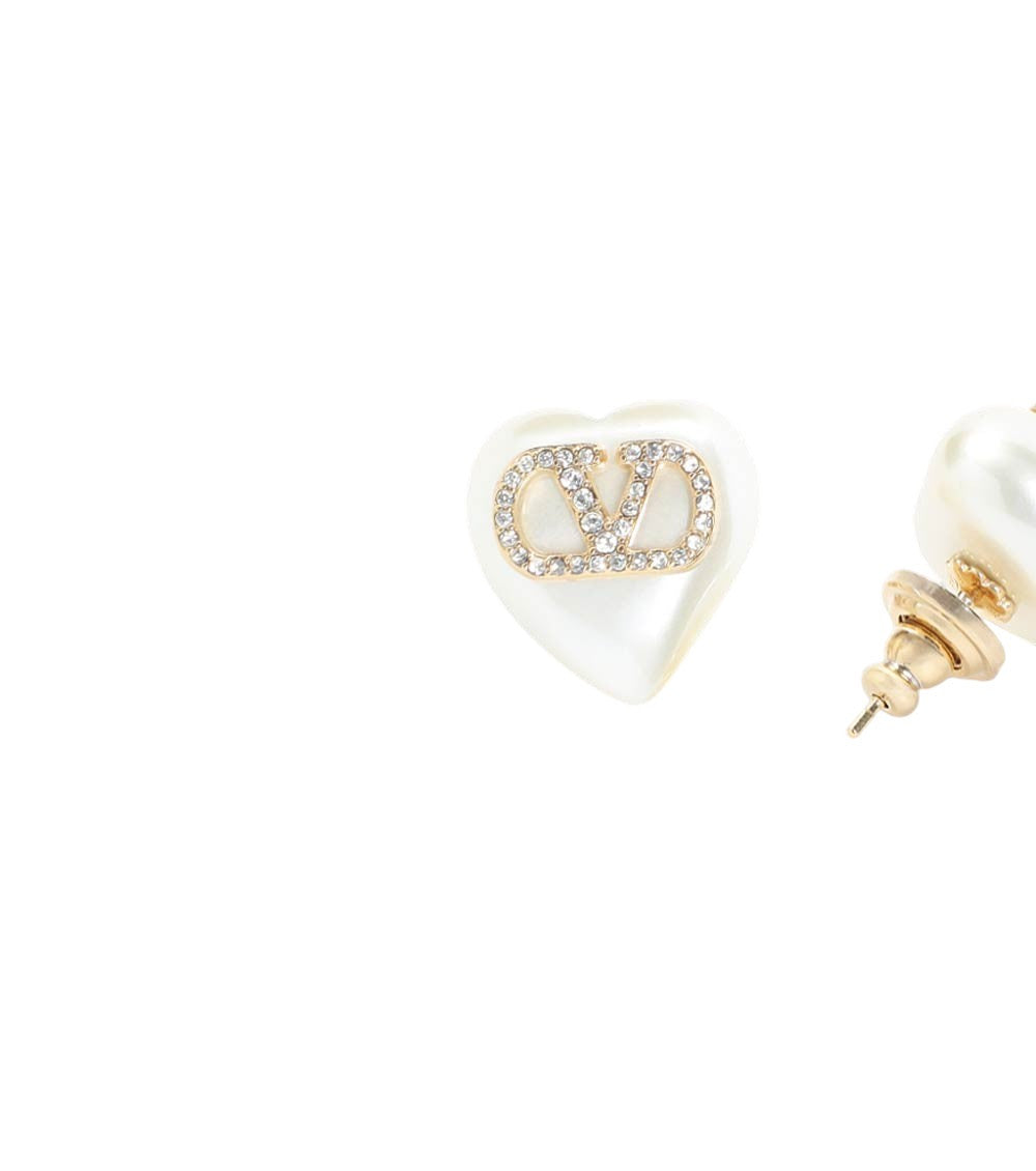 Cream White VLogo Stud Earrings 2