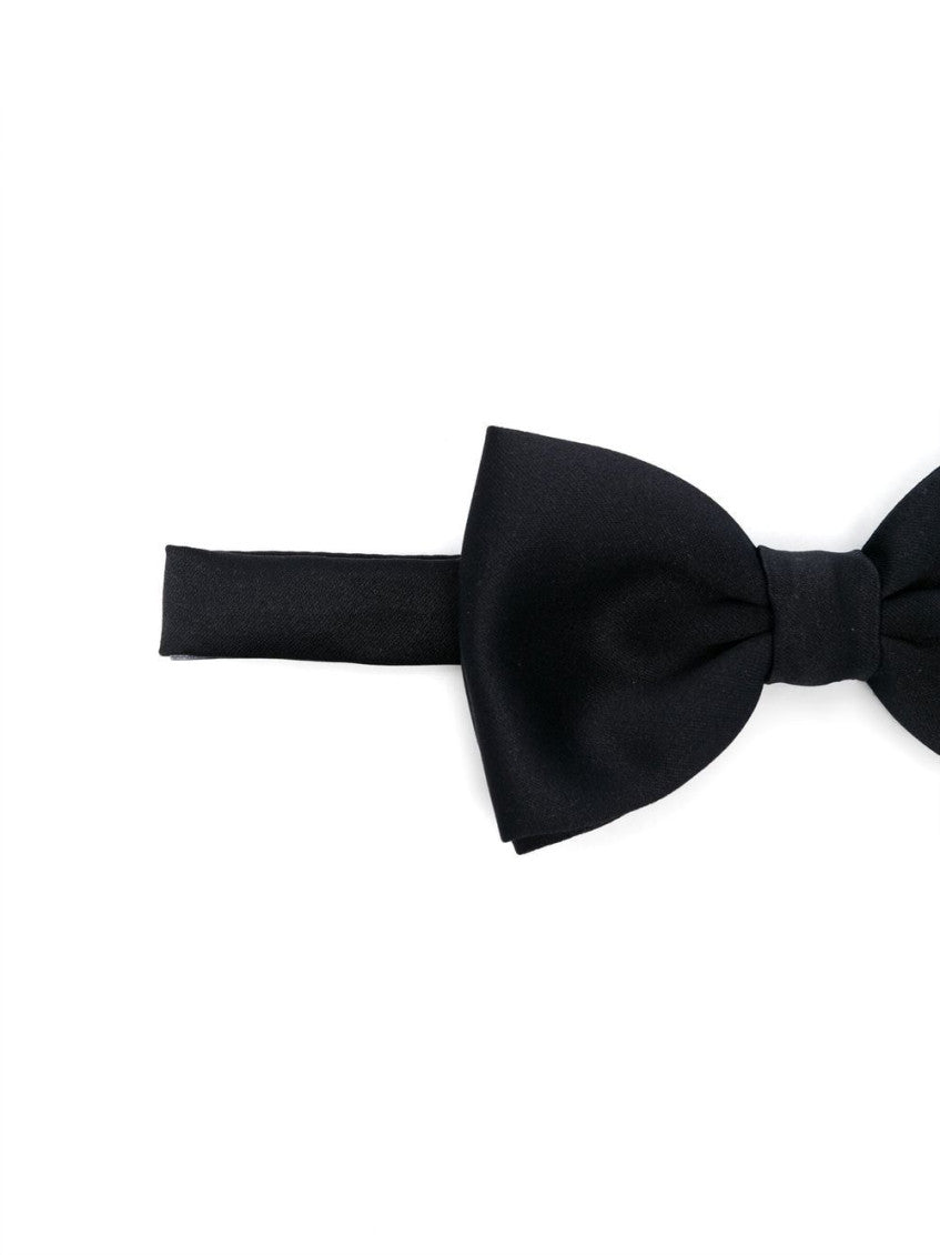 Blue Butterfly bow tie 3