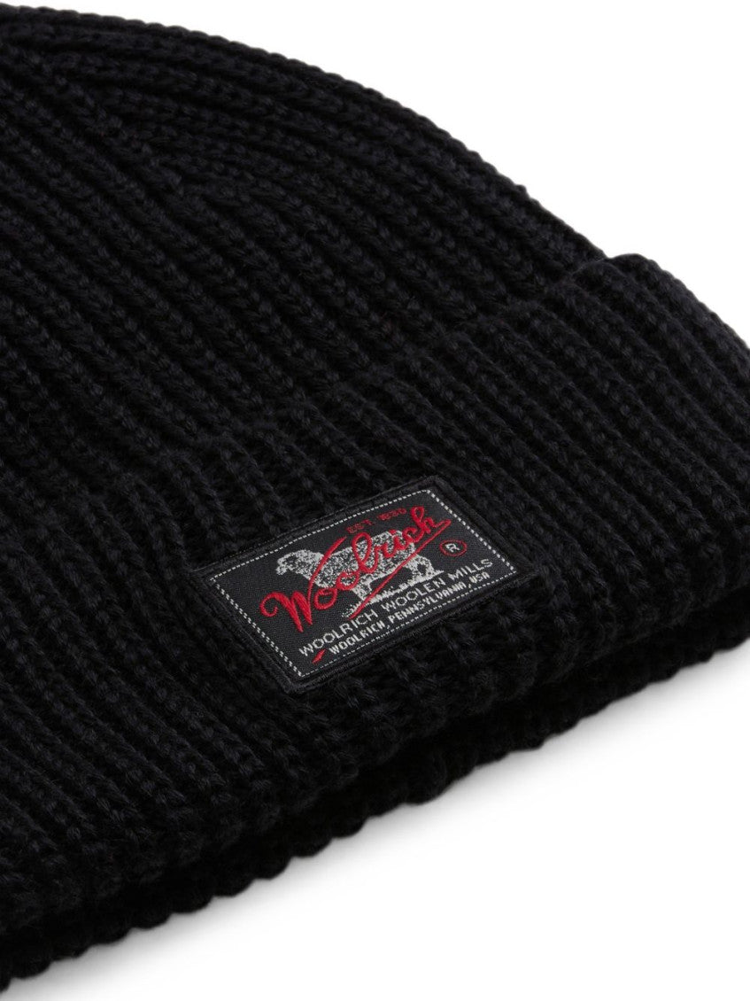 Black Knitted Beanies Hat 3