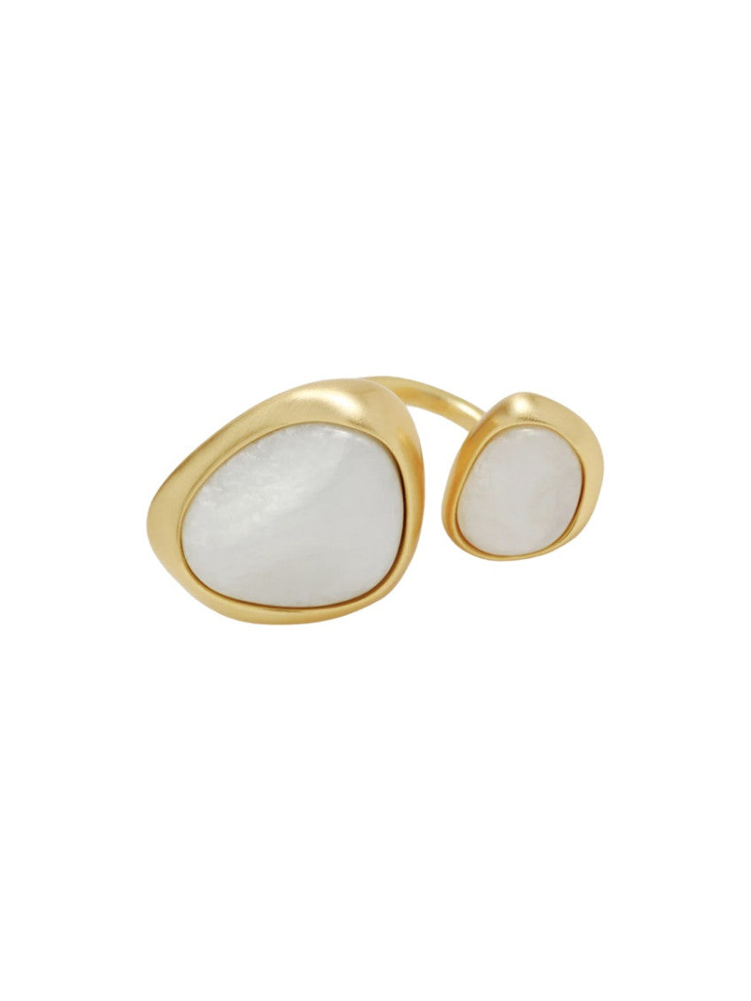 Golden Cleo Ring 1