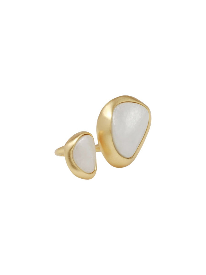Golden Cleo Ring 3