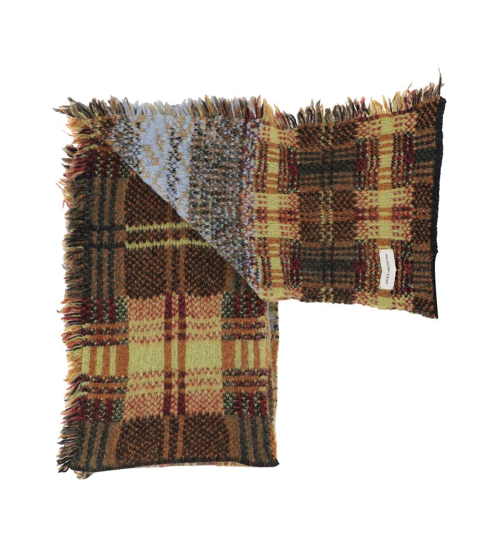 Multicolor Geometric Pattern Scarf 3