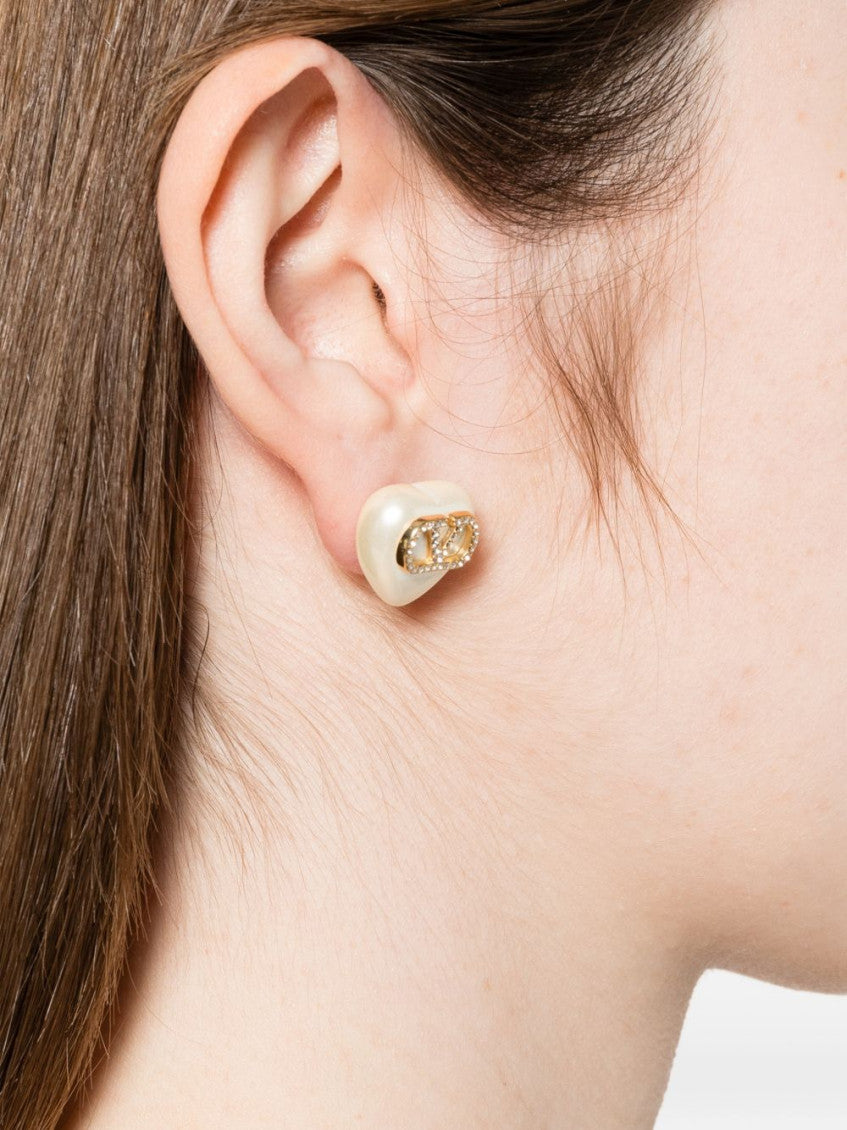 Golden VLogo Signature Pearl Stud Earrings 3