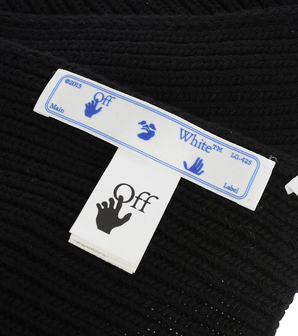 Black Knitted Scarf 3
