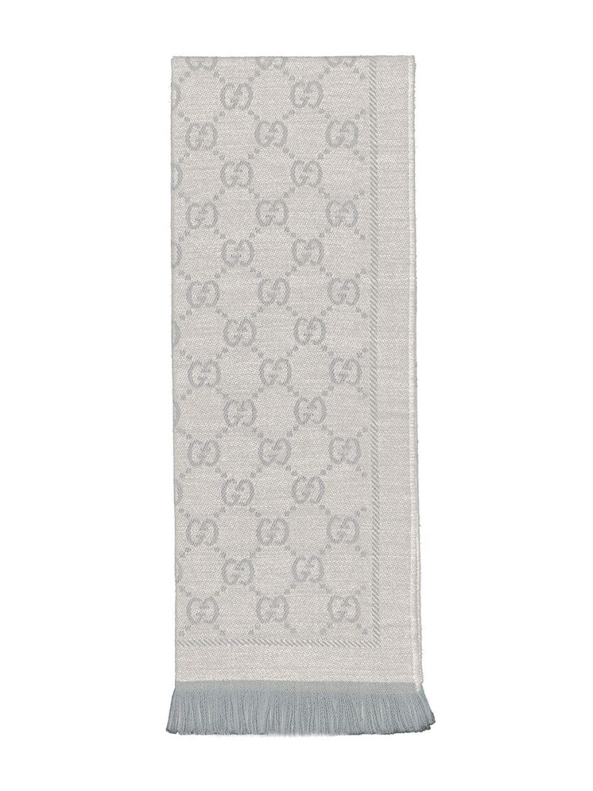 Light Grey Wool scarf 2