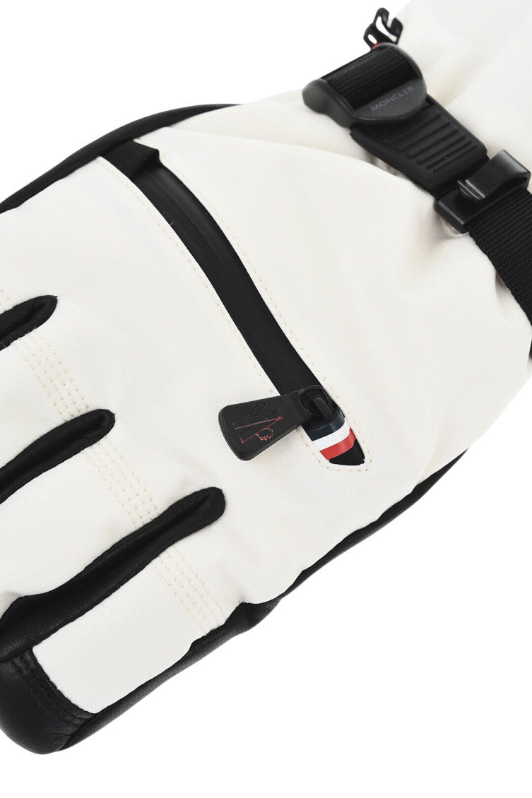 Black White Gorotex Solid Gloves 4