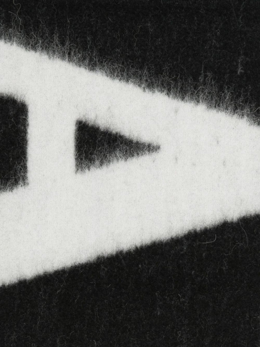 BlackWhite Logo Scarf 2