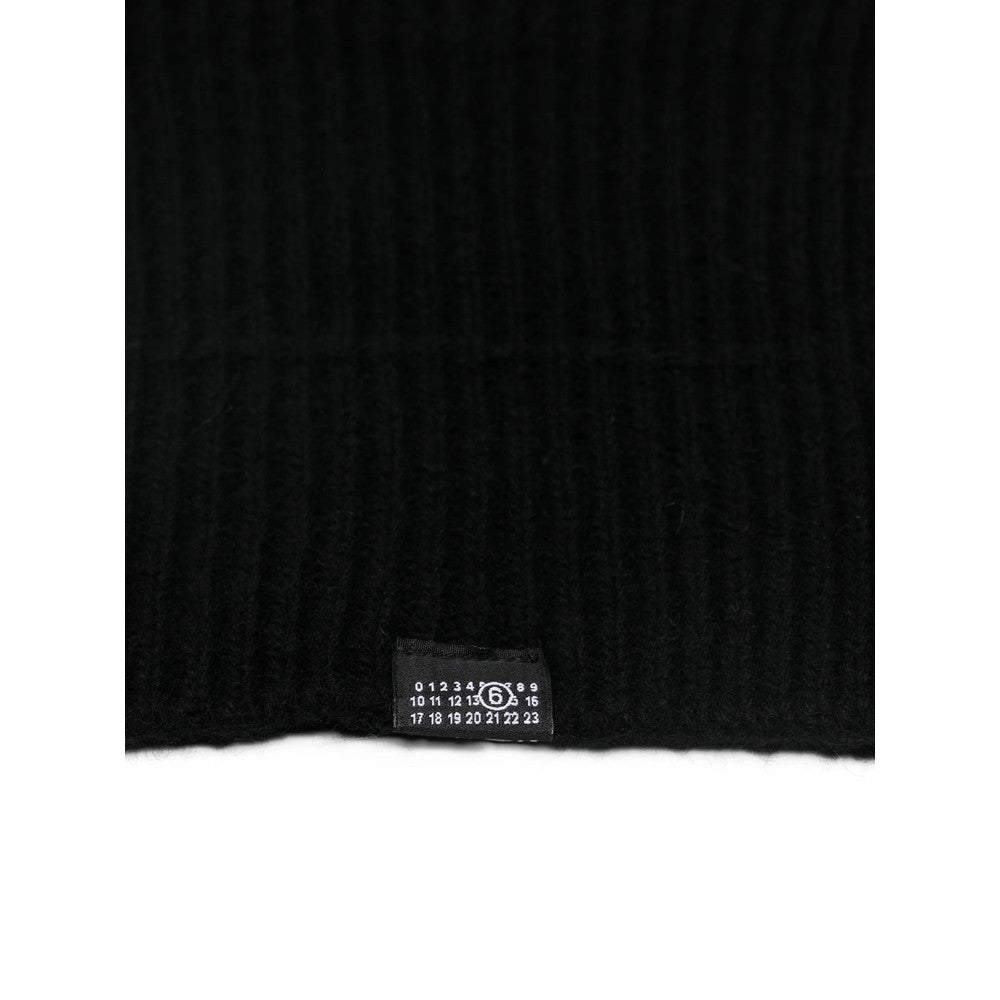 Black Rib Knitted Winter Cap 3