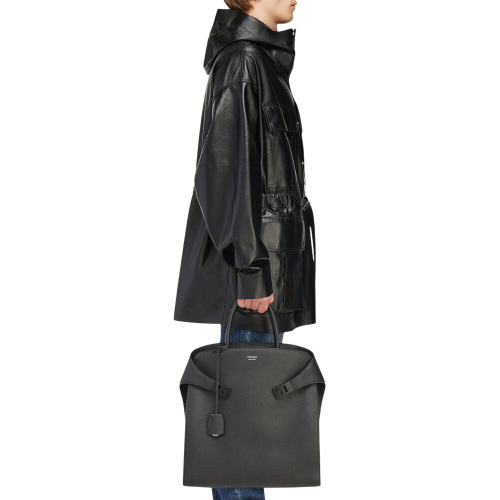 Black Hug Large Tote 6