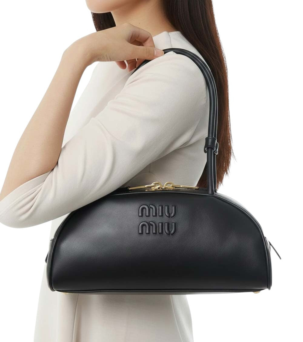 Black Beau Medium Shoulder Bag 5
