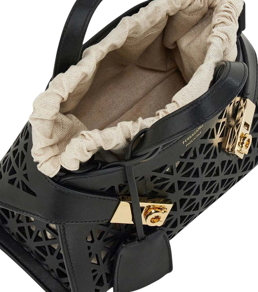 Black Hug XS Satchel 3