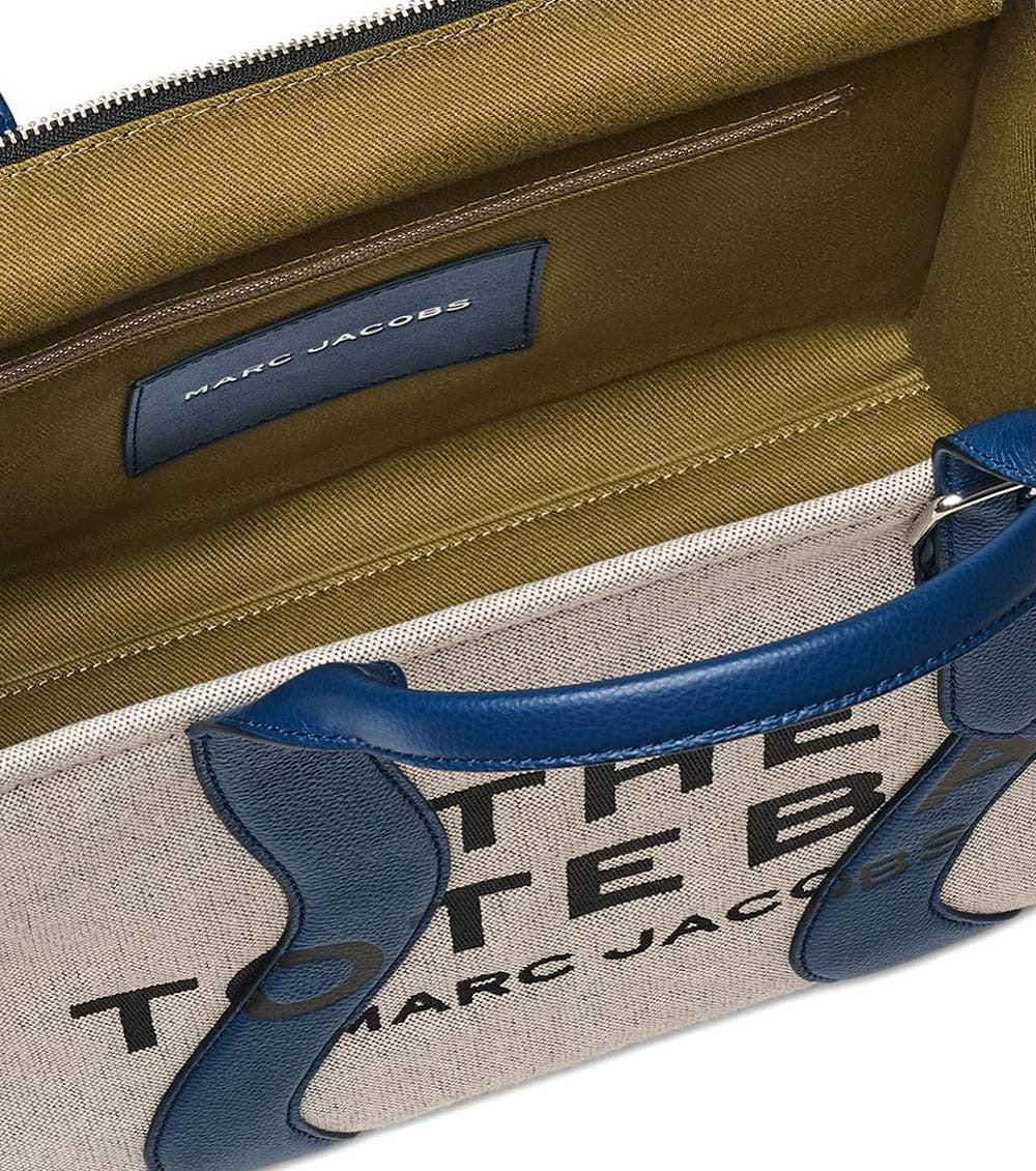 Beige/Navy Wavy Top Zip Medium Tote 3
