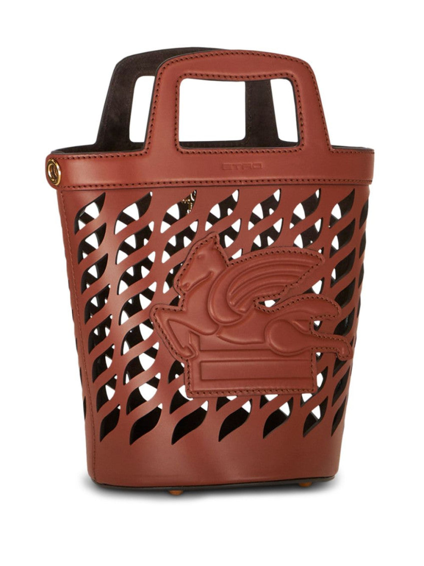 Leather bucket bag 2