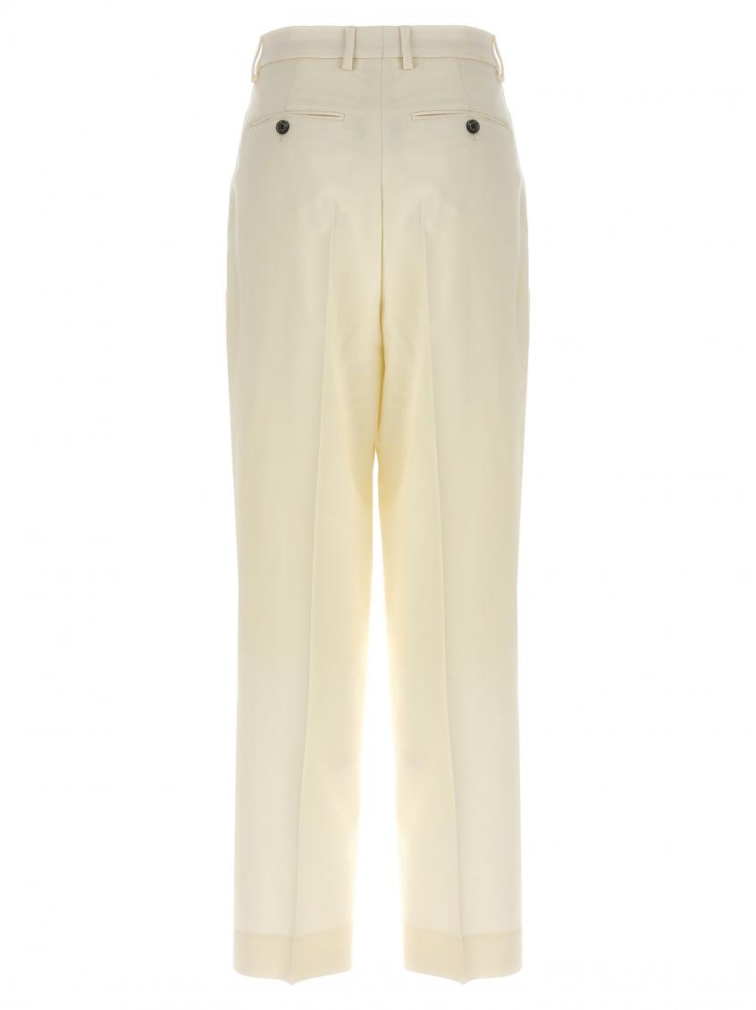 White Trousers pences 3