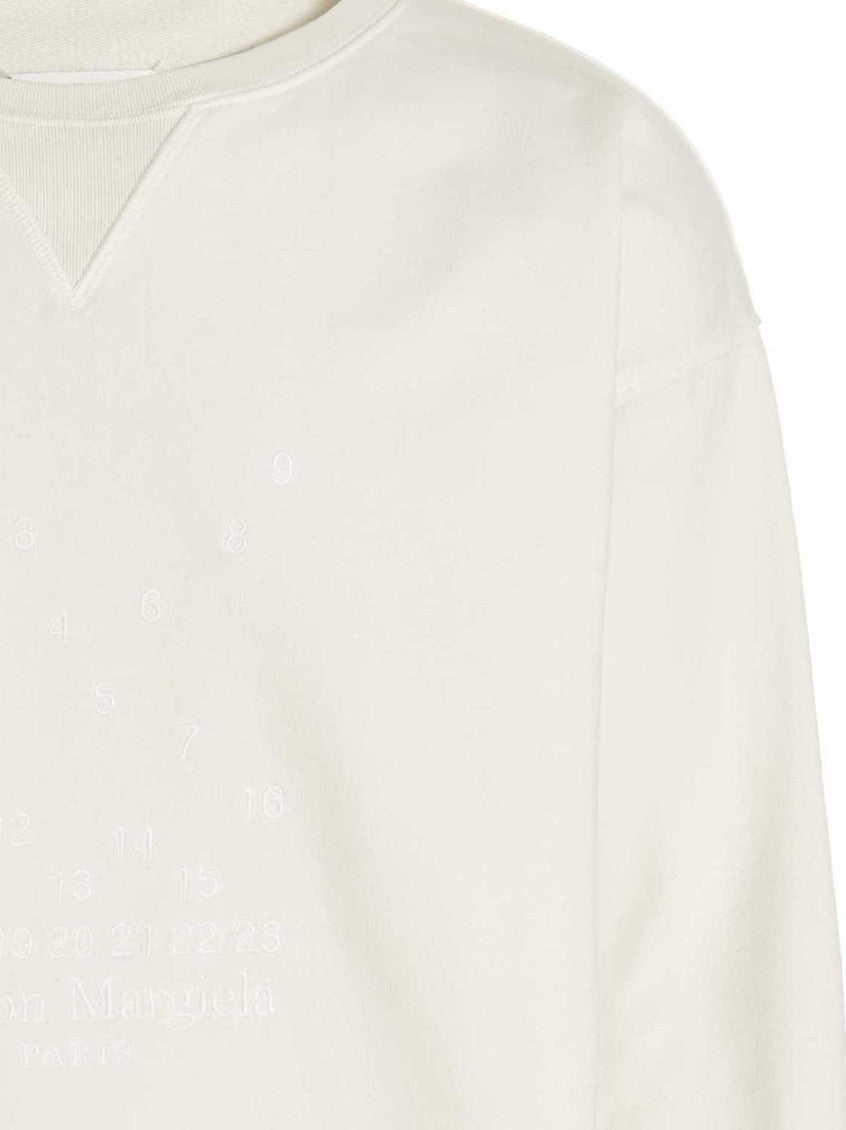 White Logo Embroidery Sweatshirt 3
