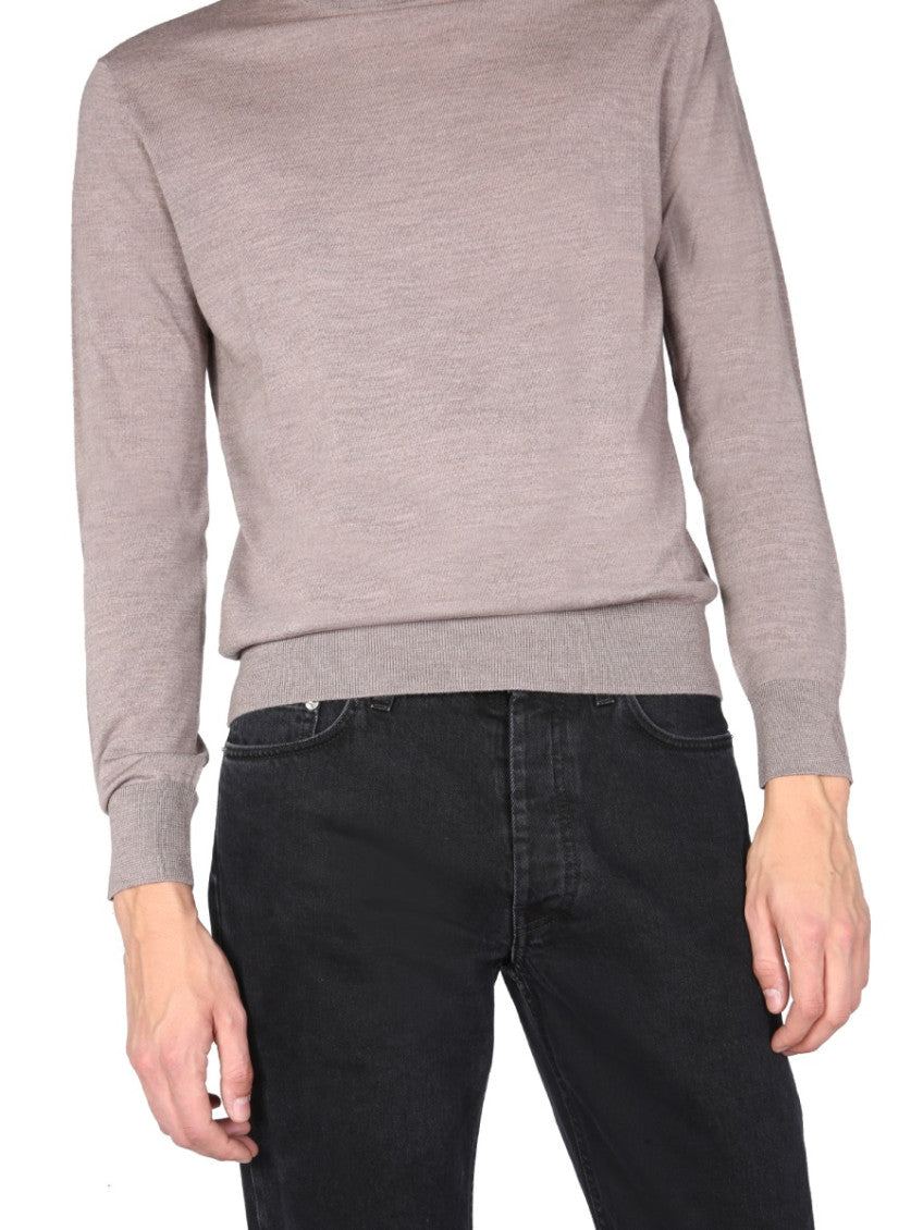 Light Grey Solid Sweater 4
