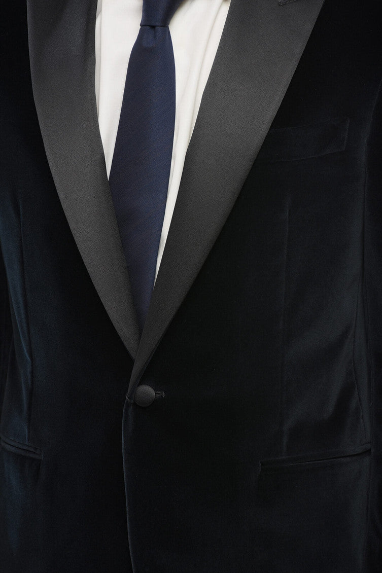 Black Peaked Lapel Blazer 3