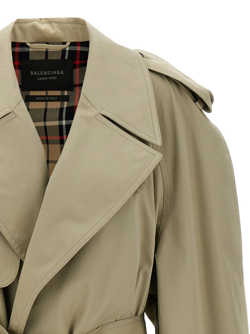 Beige 'Cropped' trench coat 3