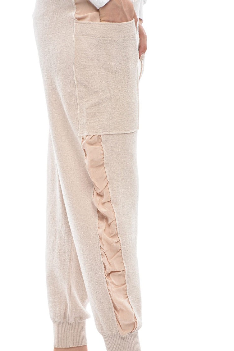 Off White Comfort Joggers Pants 3