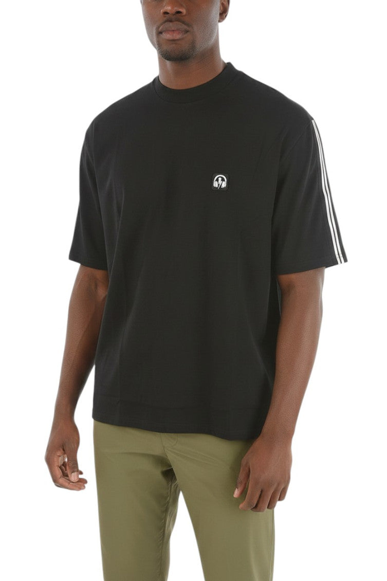 Black Solid Crew Neck T-Shirt 1