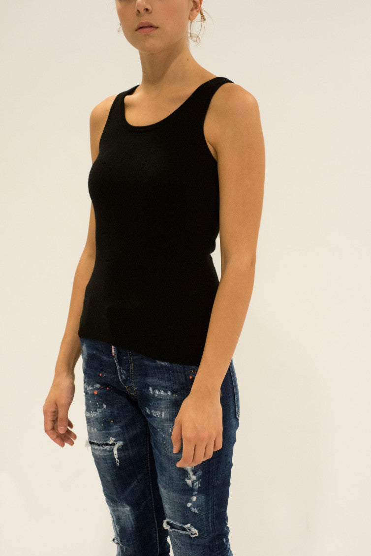 Black Sleeveless Tank 3