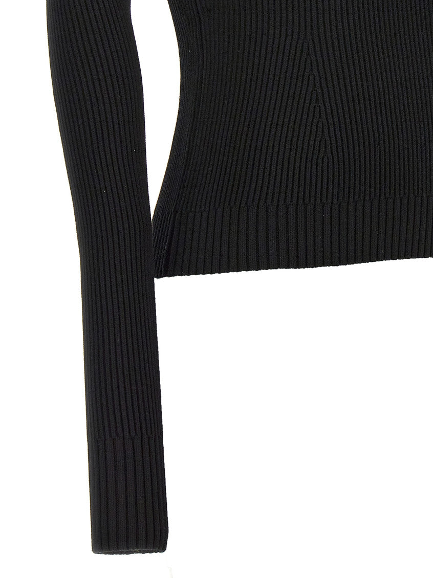 Black Round Neckline Sweater 4