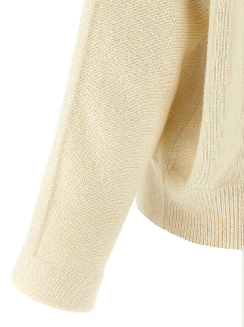 White High neck sweater 4
