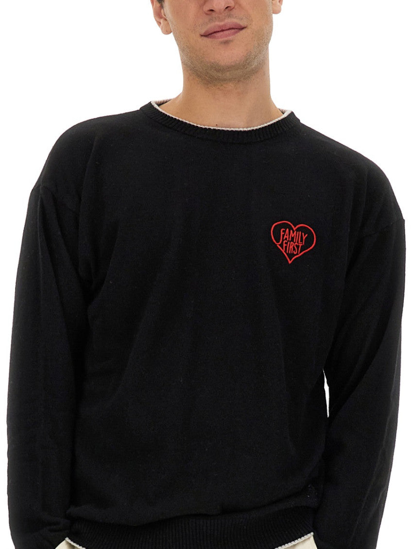 Black Crew Neck Sweaters 4