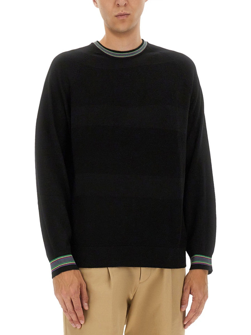 Black Crew Neck Sweaters 4