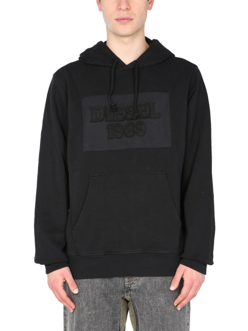 Black Logo Hood Sweatshirts 1