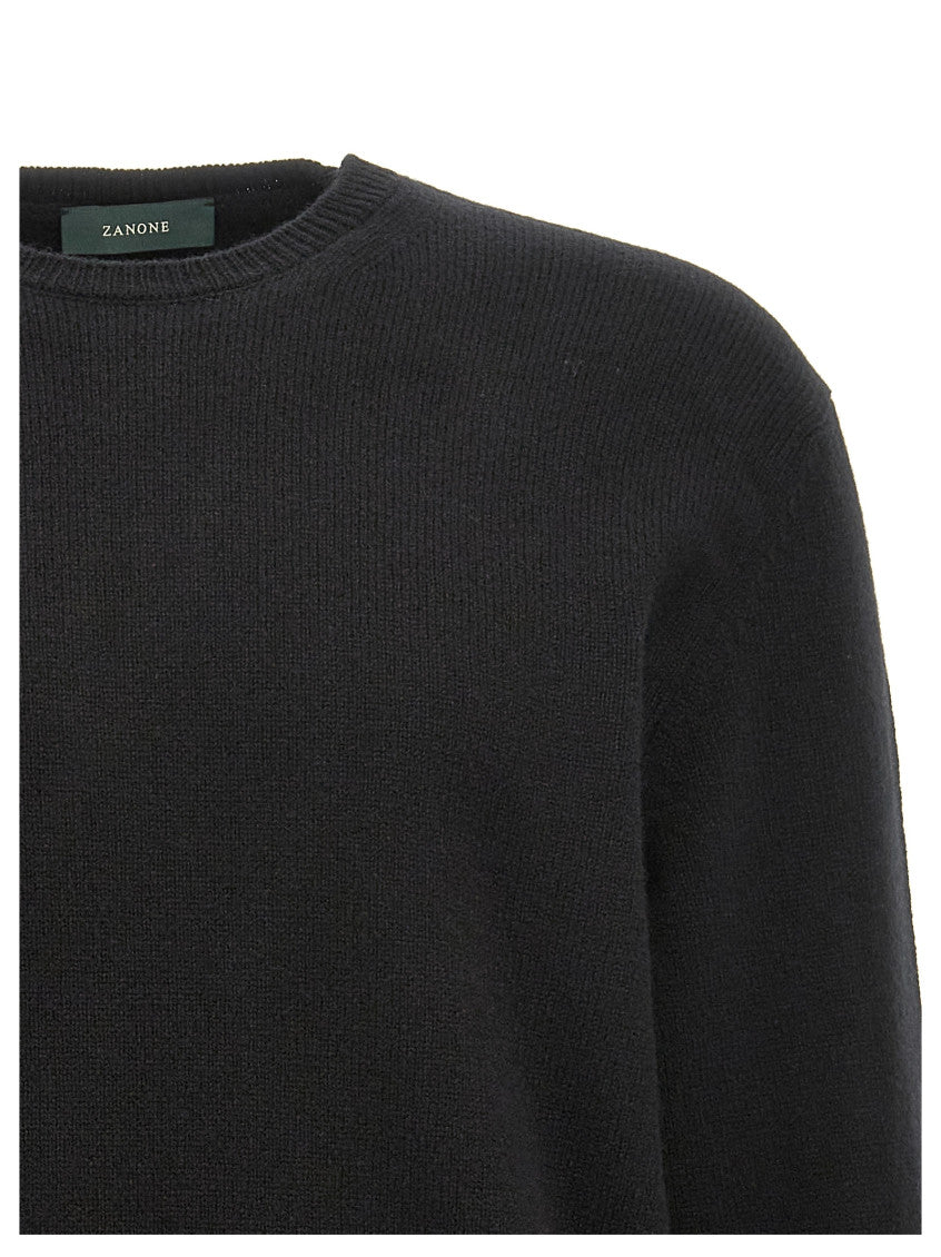 Black Crewneck sweater 3