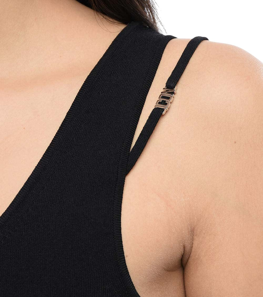 Black Solid Scoop Neck Top 3