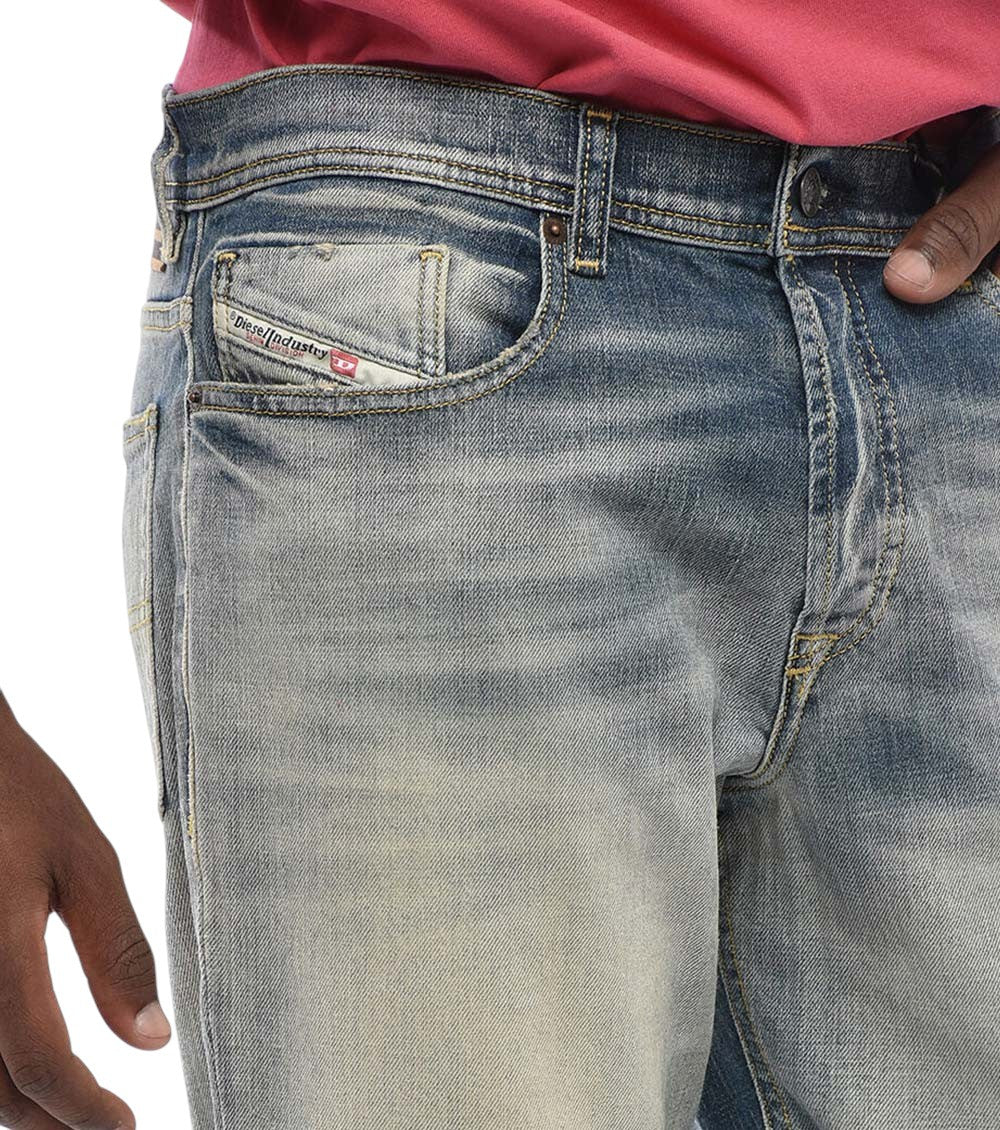 Blue Regular Mid Rise Jeans 3