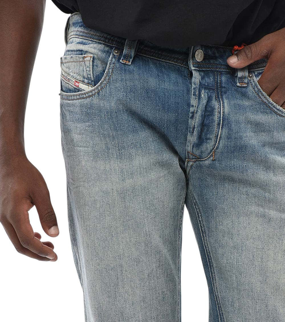Blue Regular Mid Rise Jeans 3