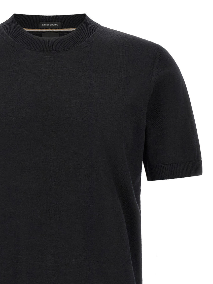 Black Crew Neck T-Shirt 3