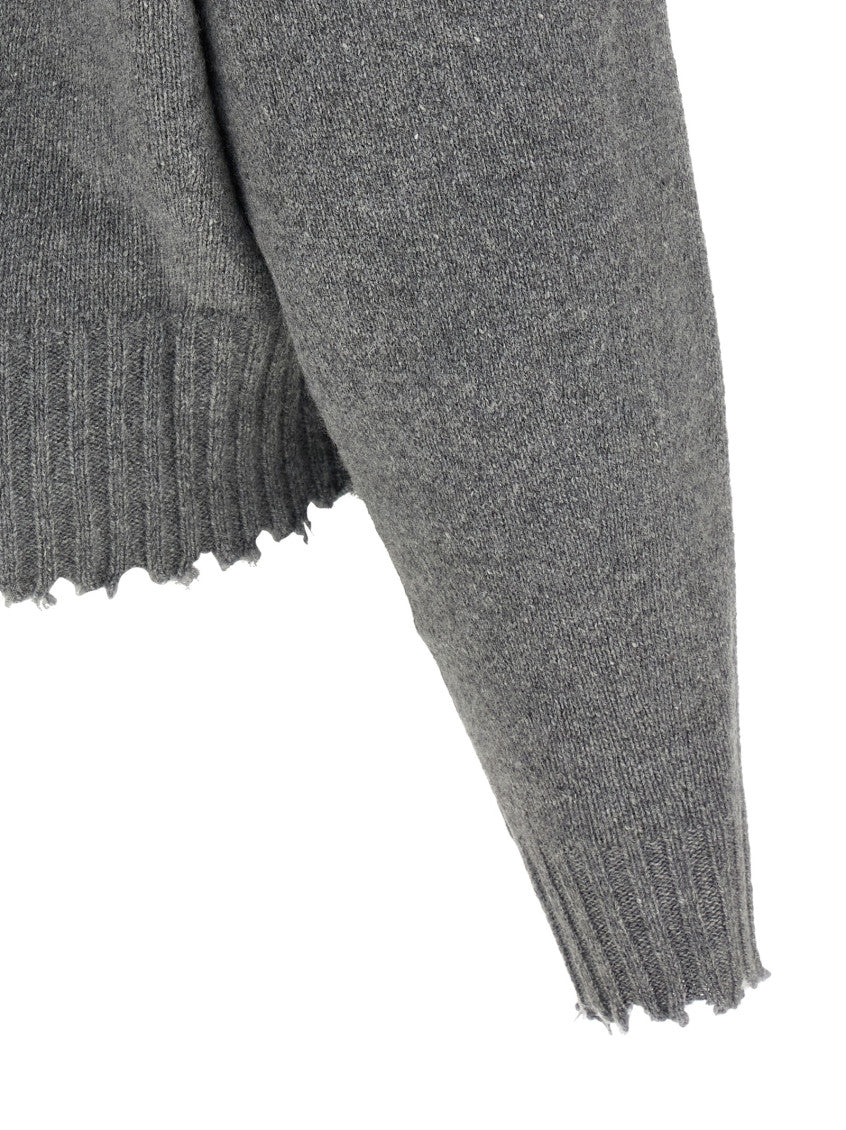 Grey Solid V Neck Sweater 4