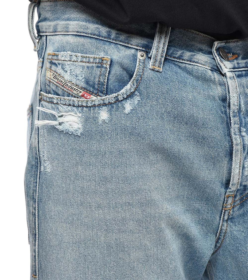 Light Blue Distressed Jeans 3