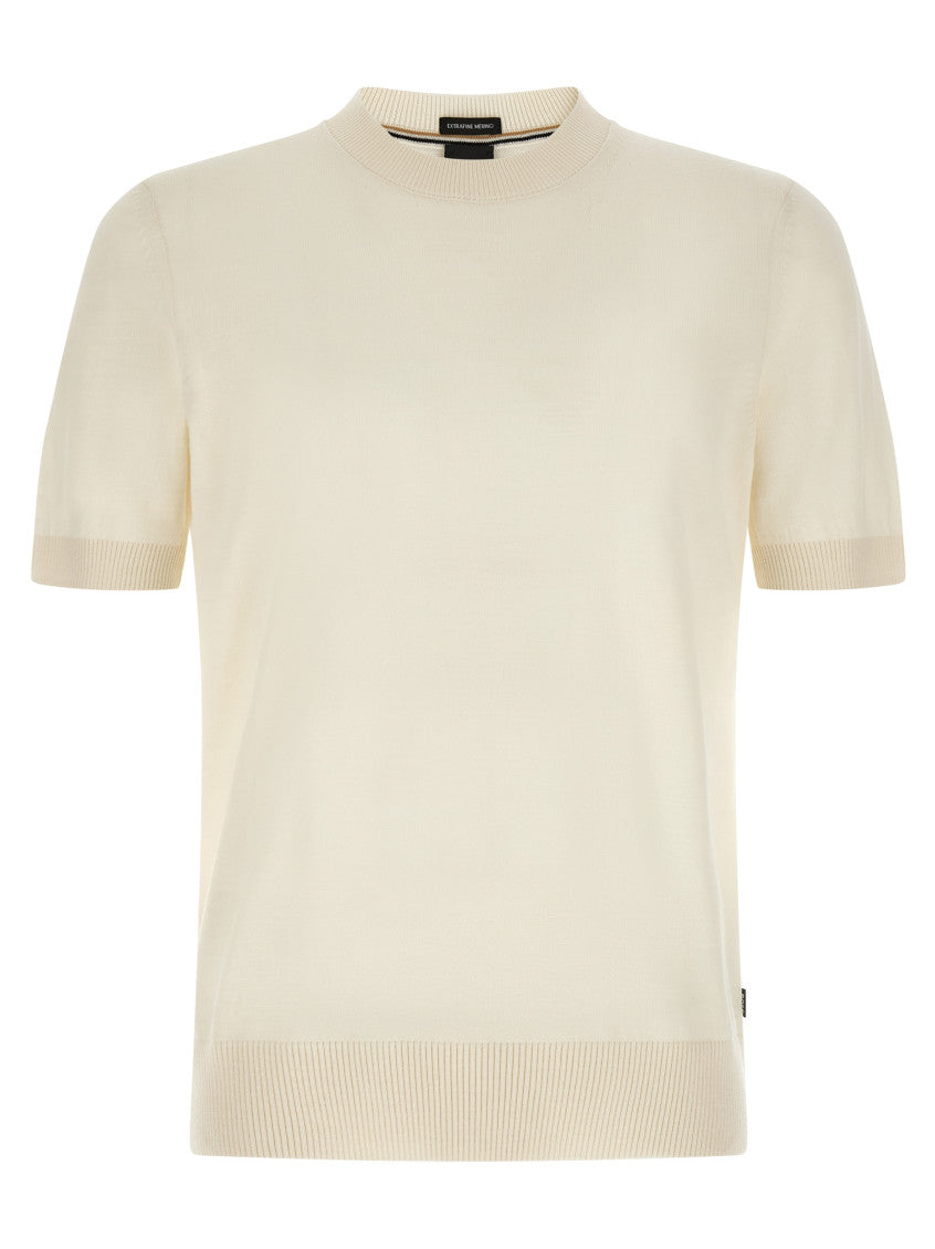 Off White Solid T-Shirt 1