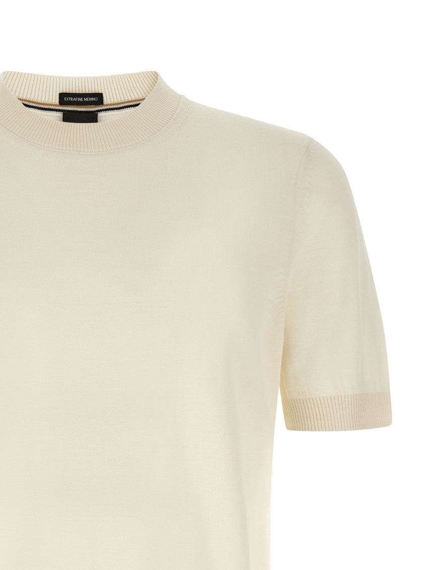 Off White Solid T-Shirt 3