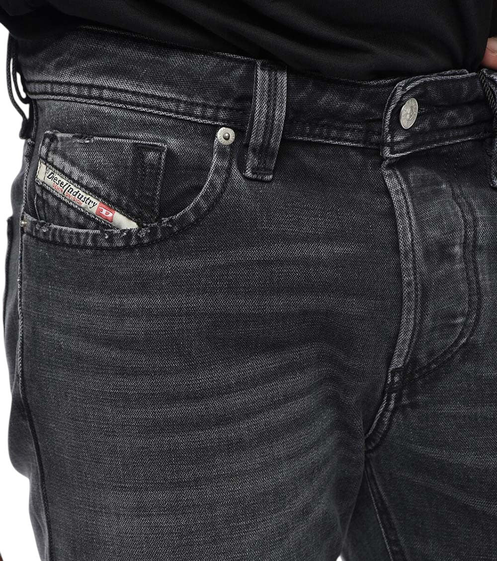 Black Straight Mid Rise Jeans 3