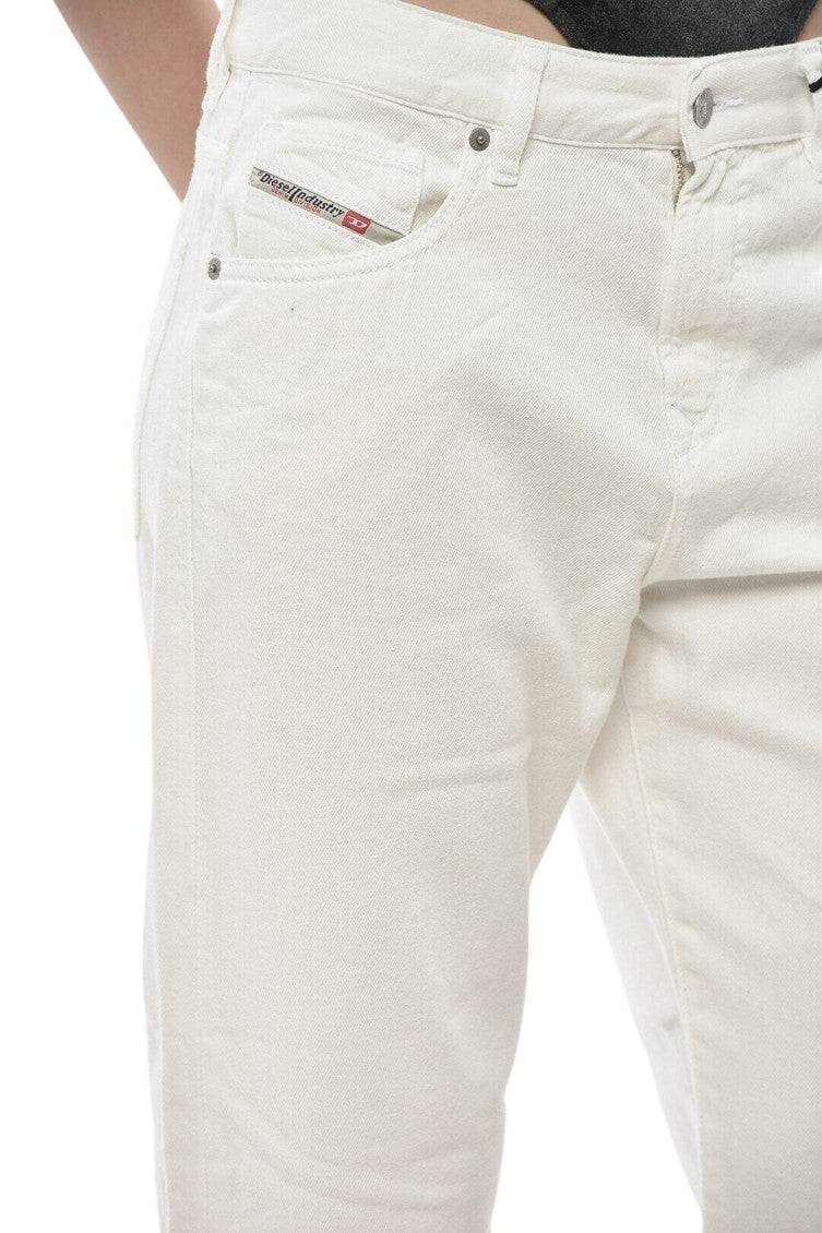White Regular Mid Rise Jeans 3