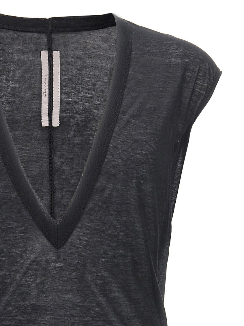 Black Sleeveless T-Shirt 3