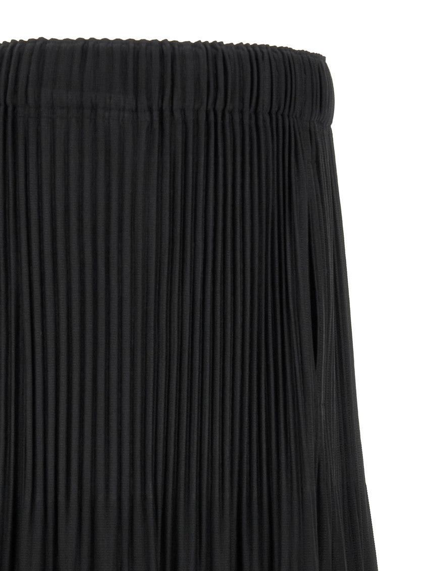 Black Relaxed Pleated Shorts 4