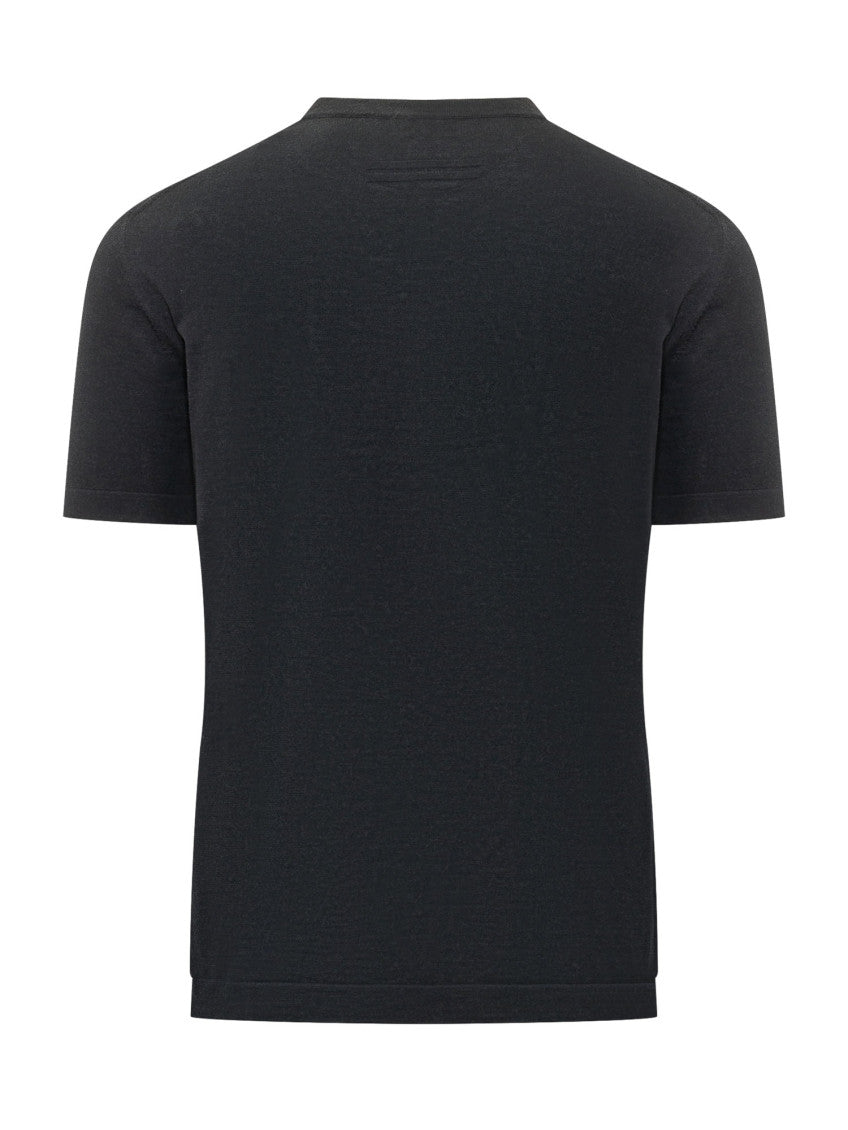 Black Crew Neck T-Shirt 2