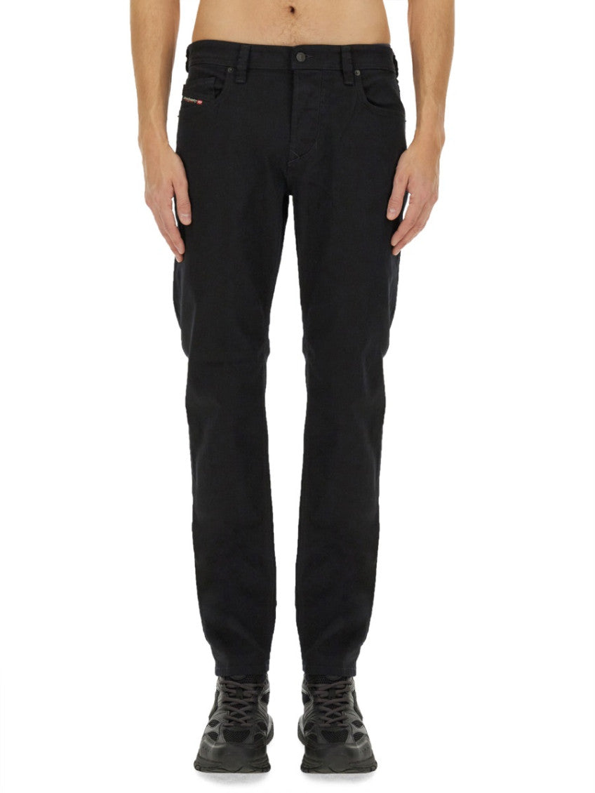 Straight Mid Rise Jeans 1