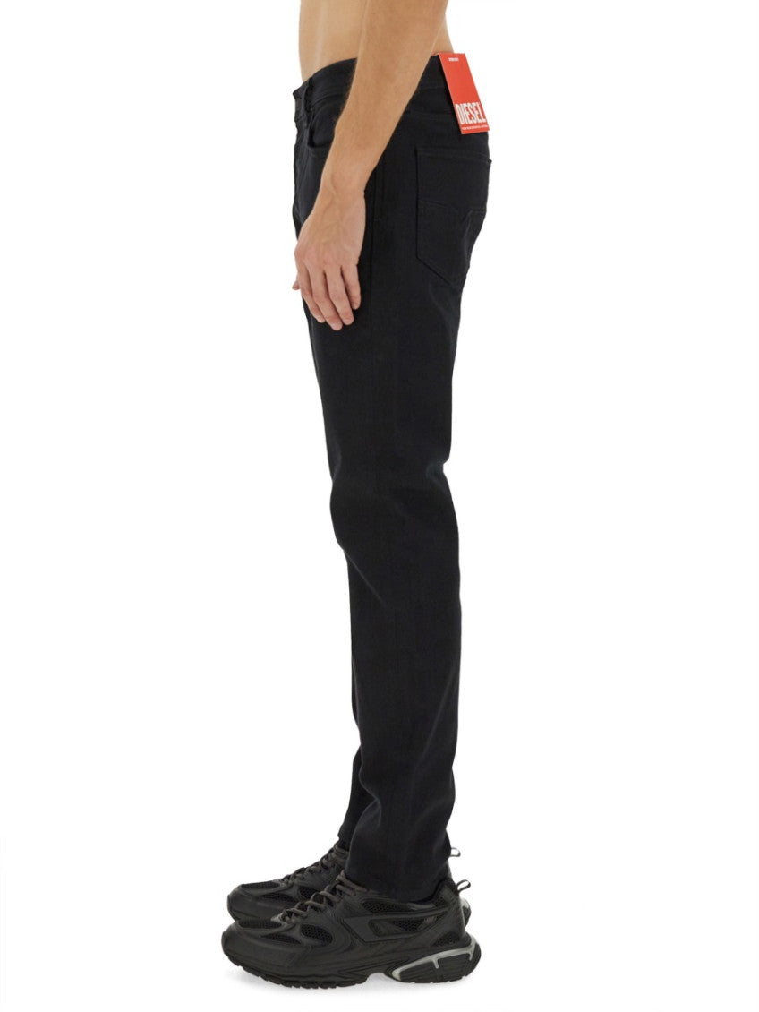 Straight Mid Rise Jeans 3