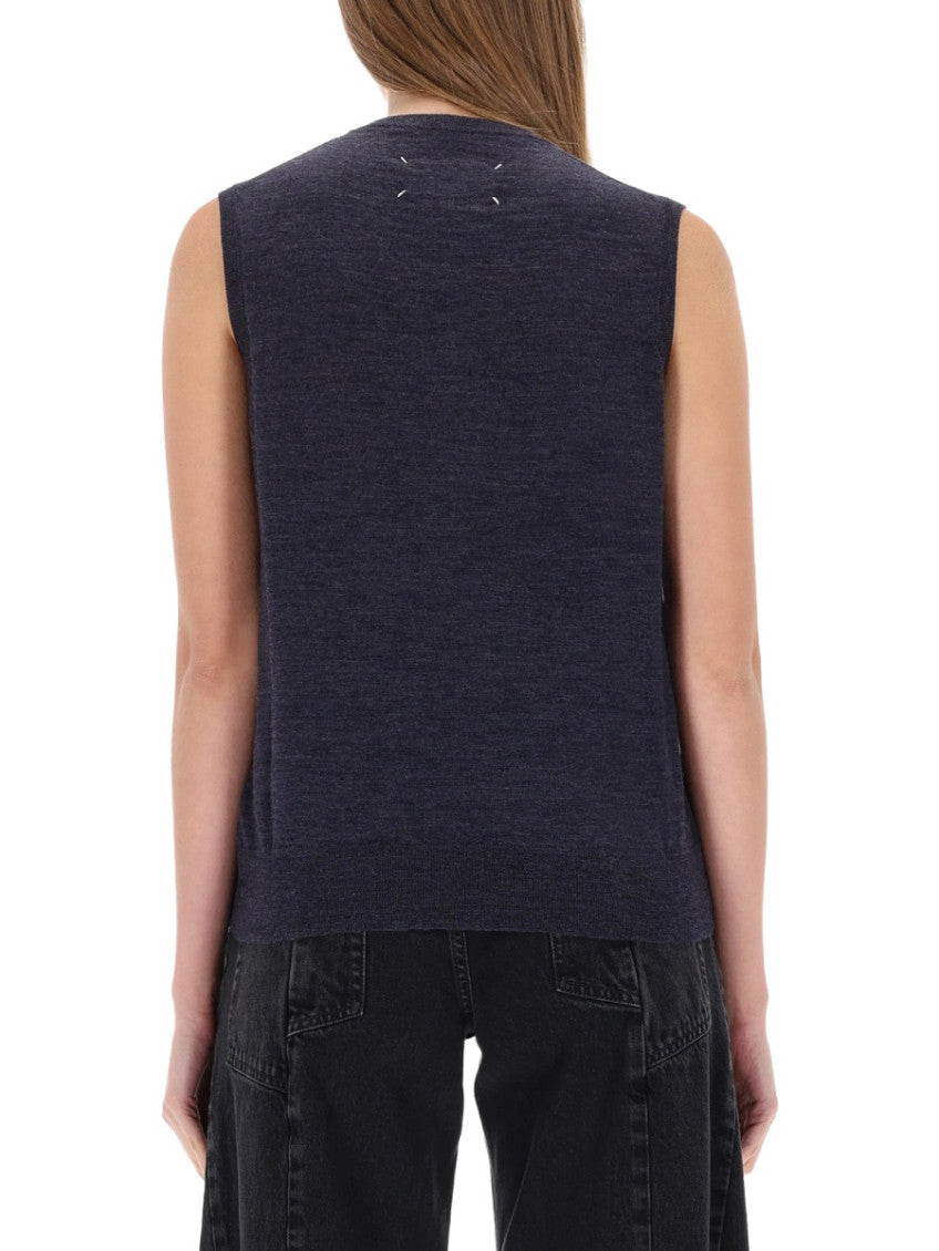 Navy Blue Solid V Neck Top 2