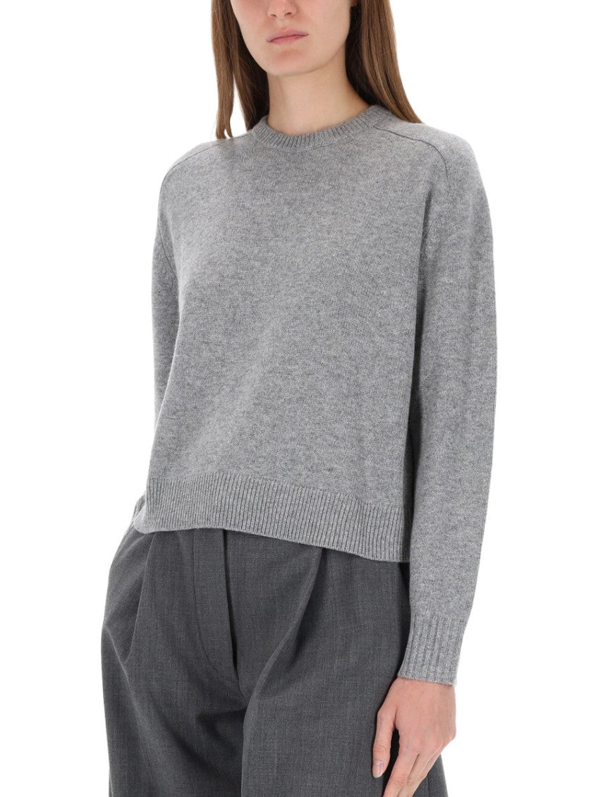 Grey Solid Crew Neck Sweater 4