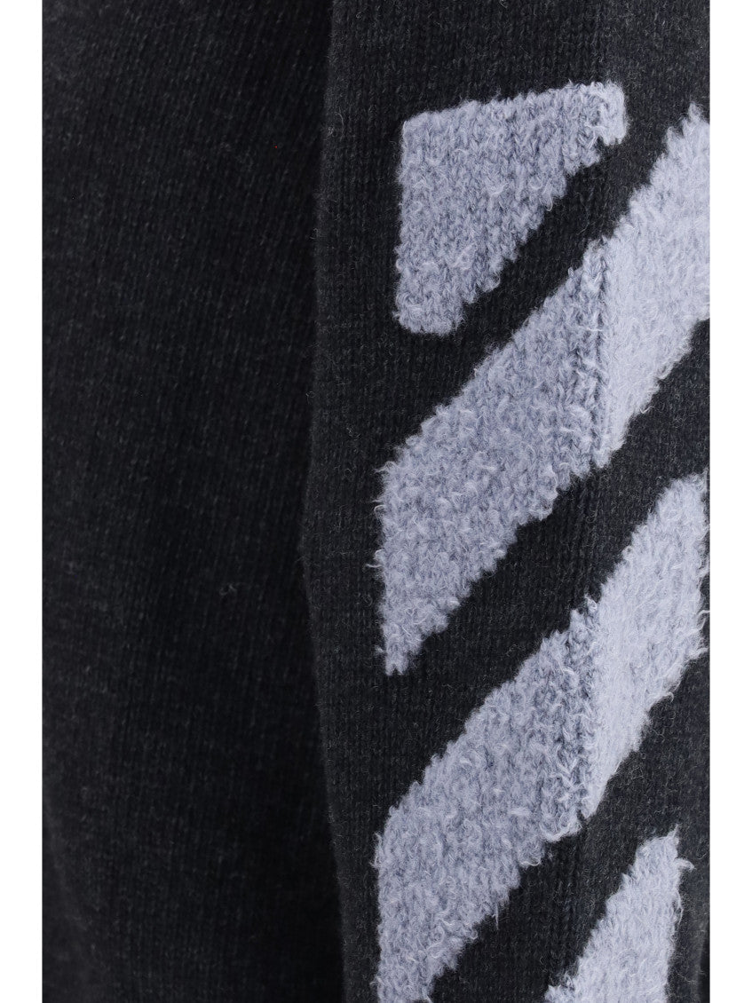 Black Crew Neck Sweater 3