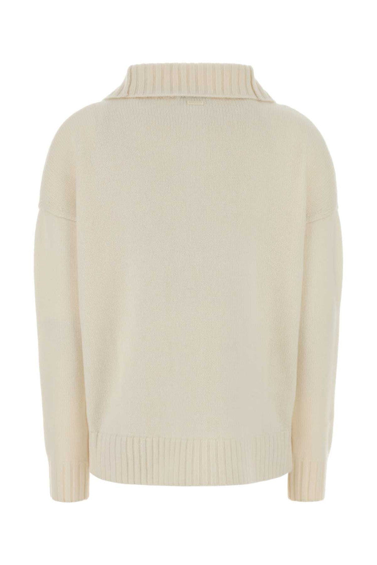 White Shirt Collar Sweater 2